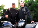 03-11.06.11 El Road Leader y David esperan a los demás Foreros...