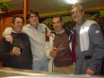 Tenerife 2003, tomando una cerveza con los amigos Jorge, Hugo y Jorge, mientras bajaba a cubrir noticia con Laporta.