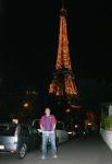 Paris'06 (FRA) Miguelón con la torre Eiffel de fondo y campeones de Europa