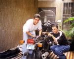 Mi hermano Valerio y yo en plena mecanica