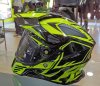 casco-airoh-commander-fluor-face-1.jpg
