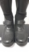 botas frontal.jpg