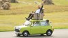 mister-bean-y-el-coche-mini.jpeg