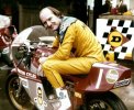 5ecbbcce0ee694354934953b-el-regreso-de-mike-hailwood-y-la-resurreccion-del-tt.jpg