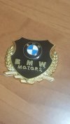 Escudos metálicos BMW (1).jpg