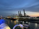 Salida del puerto del Ferry.jpg