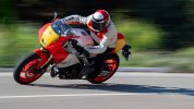 2024-Yamaha-XS850GP-EU-Legend_Red-Action-004-03.jpg
