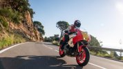 2024-Yamaha-XS850GP-EU-Legend_Red-Action-016-03.jpg