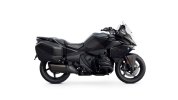 P90596301_highRes_the-new-bmw-r-1300-r (1).jpg