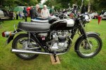 1200px-Triumph_T140_Bonneville_(1975)_-_15156976013.jpg