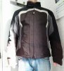 chaqueta frente puesta.jpg