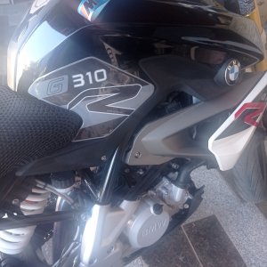 BMW310r_Photo_stick2.jpg
