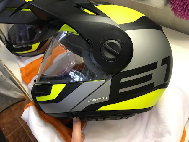 Vendo dos CASCOS SCHUBERT E1 GUARDIAN tallas 59 y 57 L y M CON