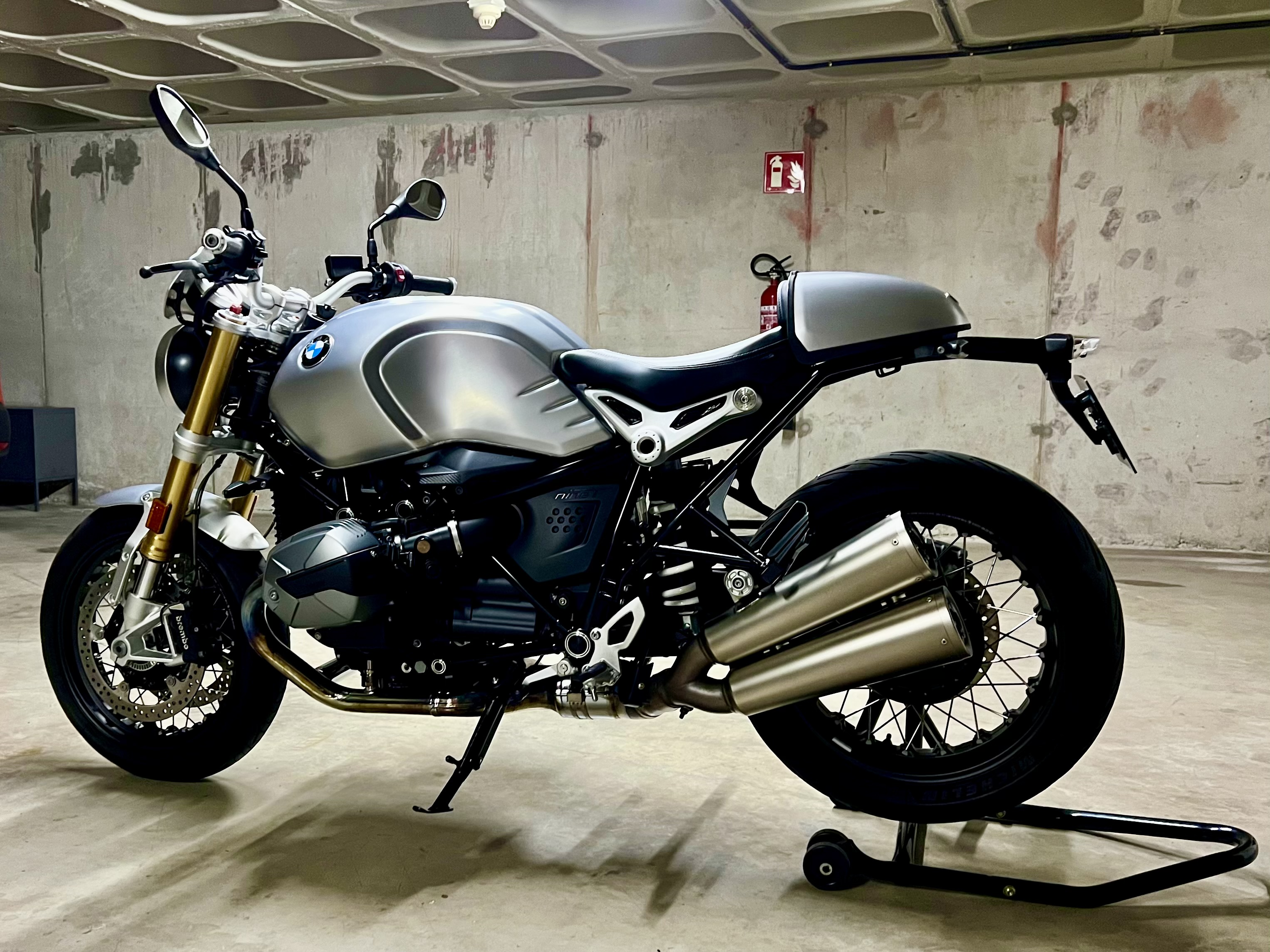 1200 Ninet.jpeg