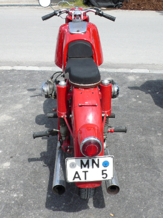 P1000210.jpg