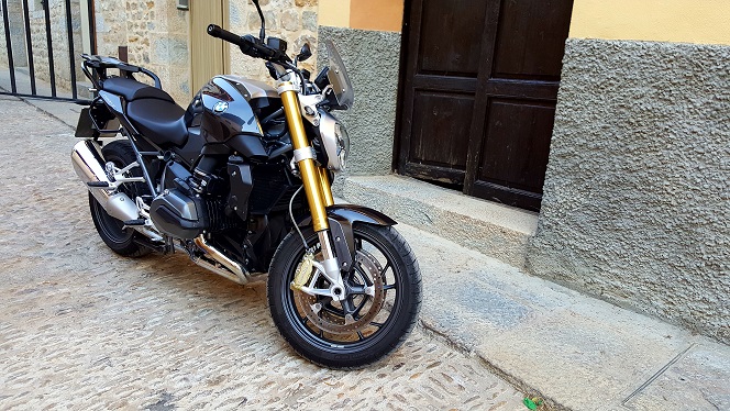 R1200r