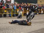 Raiders'05
Jean Pierre GOY en su moto, Valentin Requena por el suelo...