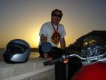 De vuelta en Cádiz, yo, la máquina, el Evo 5 y la camiseta Bultaco, ¡que arte, pisha!