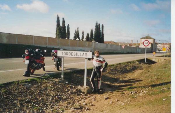 Pinguinos 1996 entrando a Tordesillas