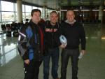 con Baloo y Manuel que aunque nos lee mucho, todavia no se ha registrado, en el aeropuerto de BCN, Febrero de 2006