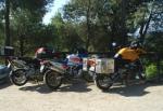 formación del Club Trail de Andalucía, algunas de las motos presentes en ese acto.