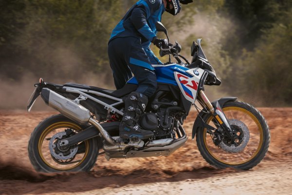 BMW F 900 GS