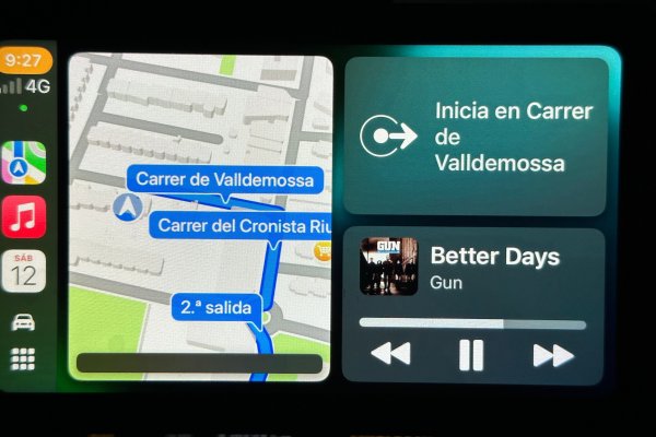 Pantalla dividida navegación y música