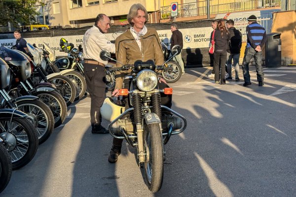 Elspeth en los BMW Motorrad Days de Peñíscola